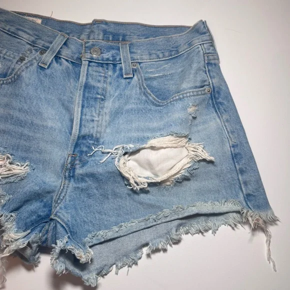 Levi’s 501 Denim Light Wash High Waisted Distressed Shorts - Picture 3 of 7